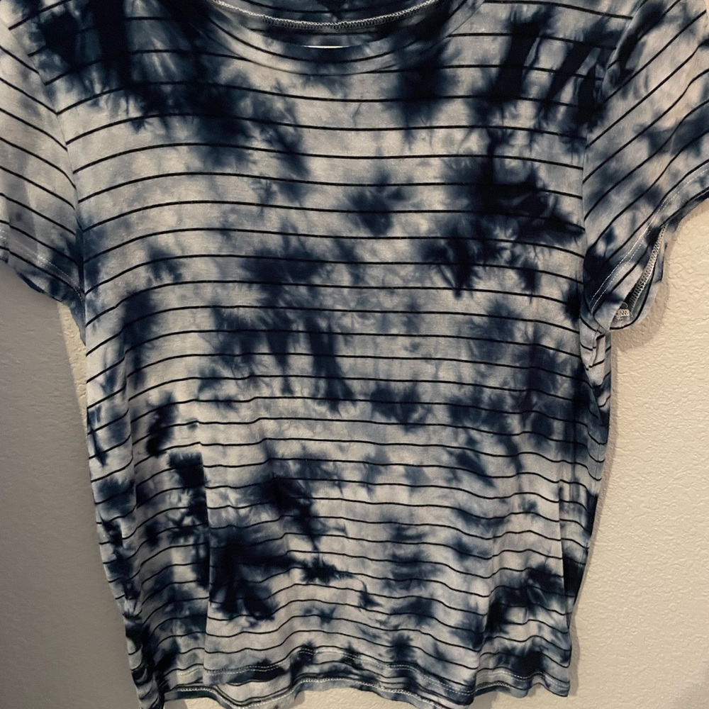 American eagle| tie dye short sleeve crop top